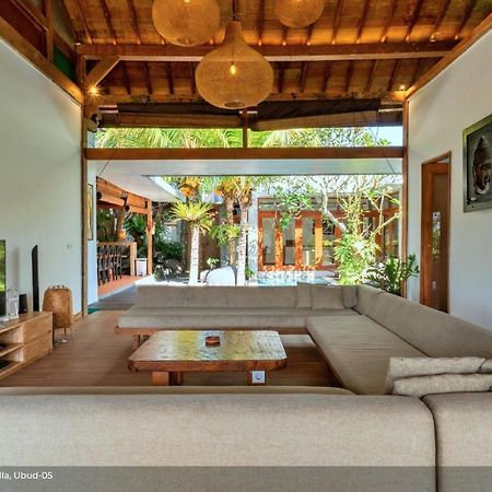 Jixiang Hotel Ubud Экстерьер фото